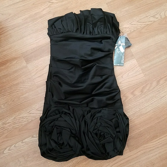 Muzaffer Dresses & Skirts - 🖤NWT MUZAFFER ROSE DRESS🖤